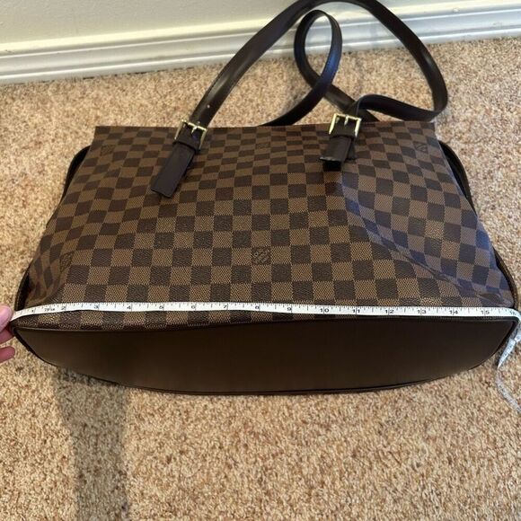 LOUIS VUITTON Damier Ebene Chelsea with Lock and Key - Picture 16 of 16